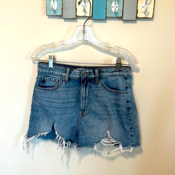 KanCan Pants - KanCan Women’s Jean Shorts / Size S / Very Good Pre-Owned Condition / Cotton